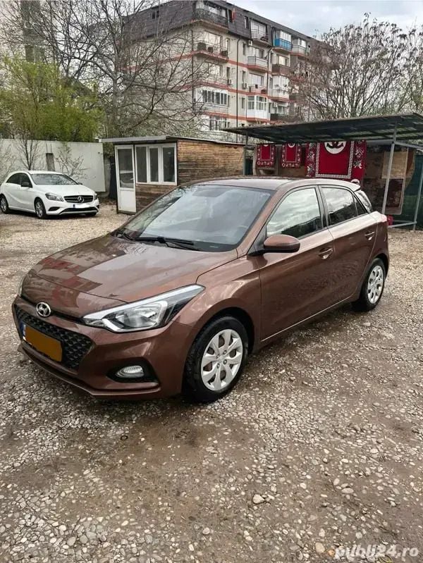 Maro Utilizat 2019 Hyundai i20 Hatchback | 8.200 EUR (Preț bun) - Imagine 1/4