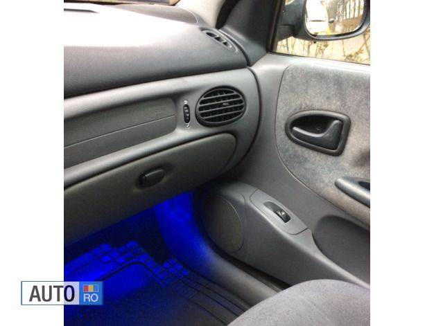 Second-hand Renault Mégane II 95 CP (69 kW) 2002 Negru Hatchback