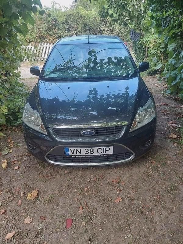 Utilizat 2009 Ford Focus ST Berlinǎ | 2.300 EUR (Preț OK) - Imagine 1/1
