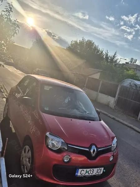Utilizat 2016 Renault Twingo Hatchback | 5.900 EUR - Imagine 1/4