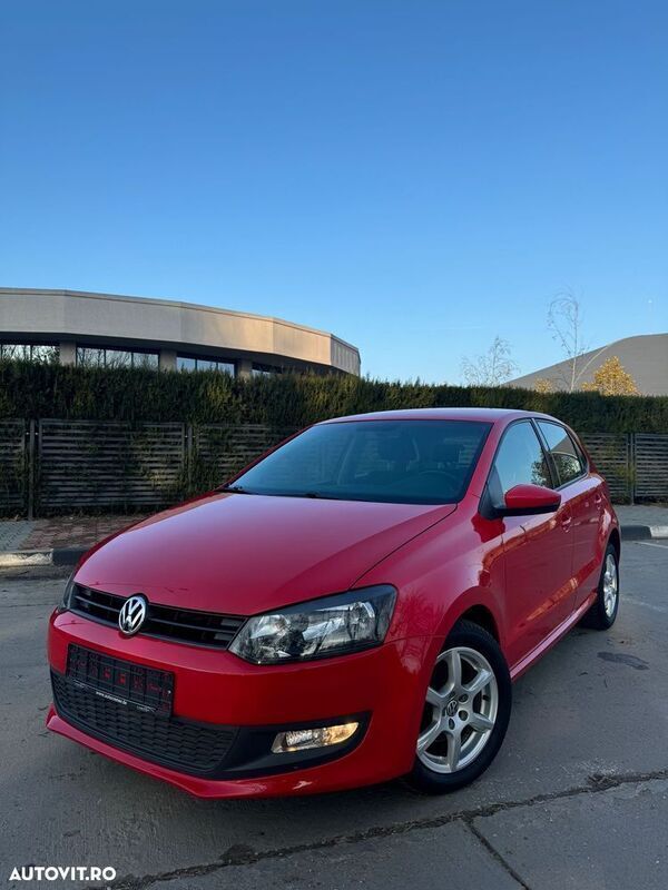 Rosu Utilizat 2013 VW Polo Team | 4.950 EUR (Preț OK) - Imagine 1/4
