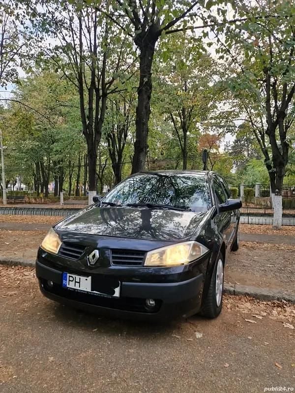 Negru Utilizat 2005 Renault Mégane II Hatchback | 1.290 EUR (Preț OK) - Imagine 1/4
