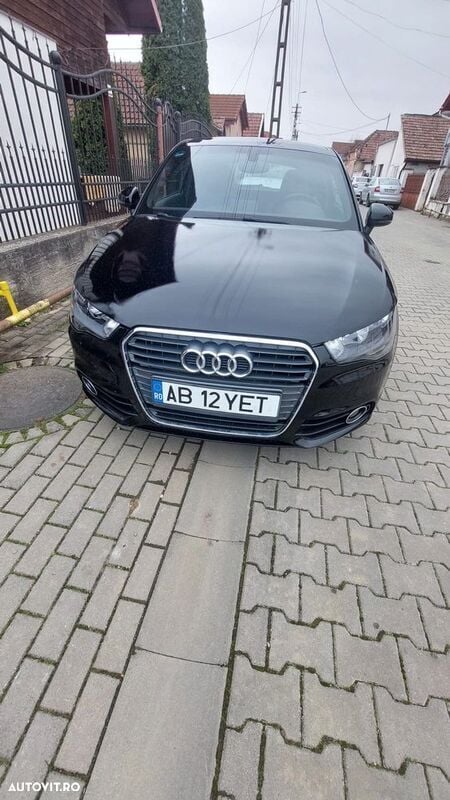 Negru Utilizat 2011 Audi A1 Attraction Hatchback | 5.950 EUR (Preț OK) - Imagine 1/4