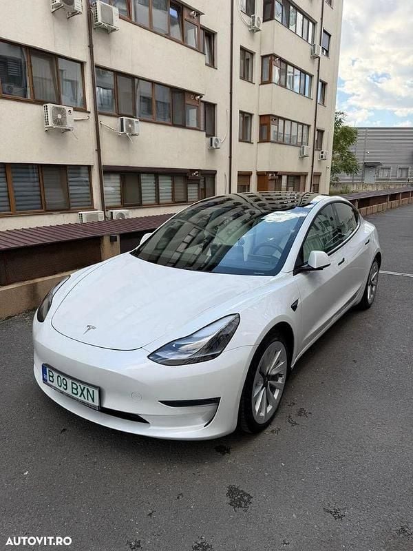 Culoarealb Utilizat 2021 Tesla Model 3 Berlinǎ | 30.000 EUR (Preț OK) - Imagine 1/4