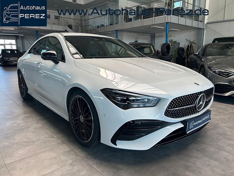 Utilizat 2023 Mercedes CLA250 Premium Berlinǎ | 47.479 EUR (Super Preț) - Imagine 1/1