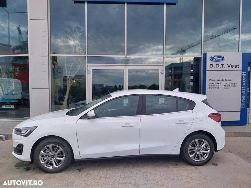 Culoarealb Nouă 2025 Ford Focus Hatchback | 23.801 EUR - Imagine 1/4