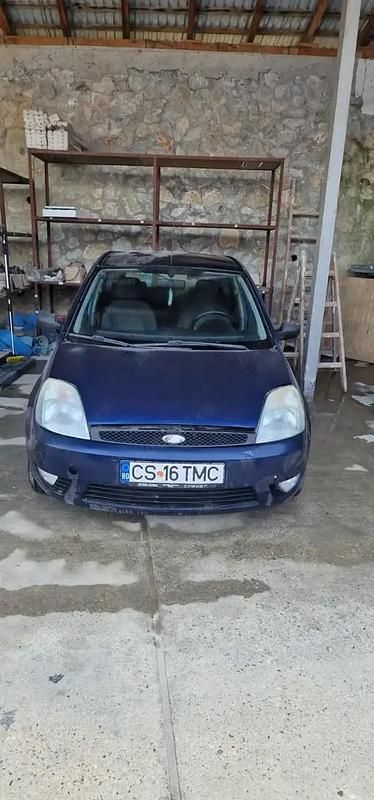 Utilizat 2003 Ford Fiesta Hatchback | 1.000 EUR (Super Preț) - Imagine 1/4