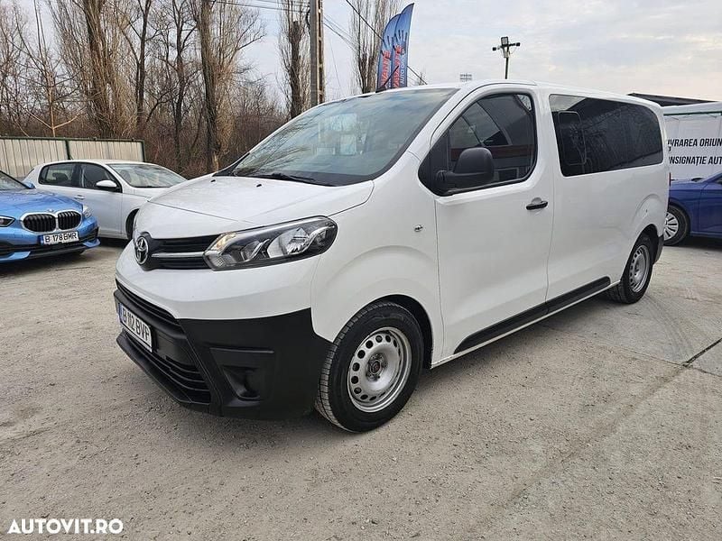 Second-hand Toyota Proace 120 CP (88 kW) 2021 Culoarealb Monovolum