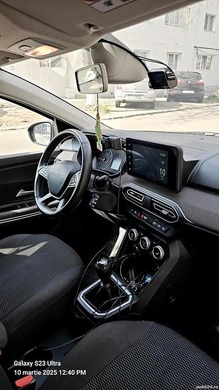 Negru Utilizat 2023 Dacia Jogger Extreme Break | 15.700 EUR (Preț OK) - Imagine 1/4