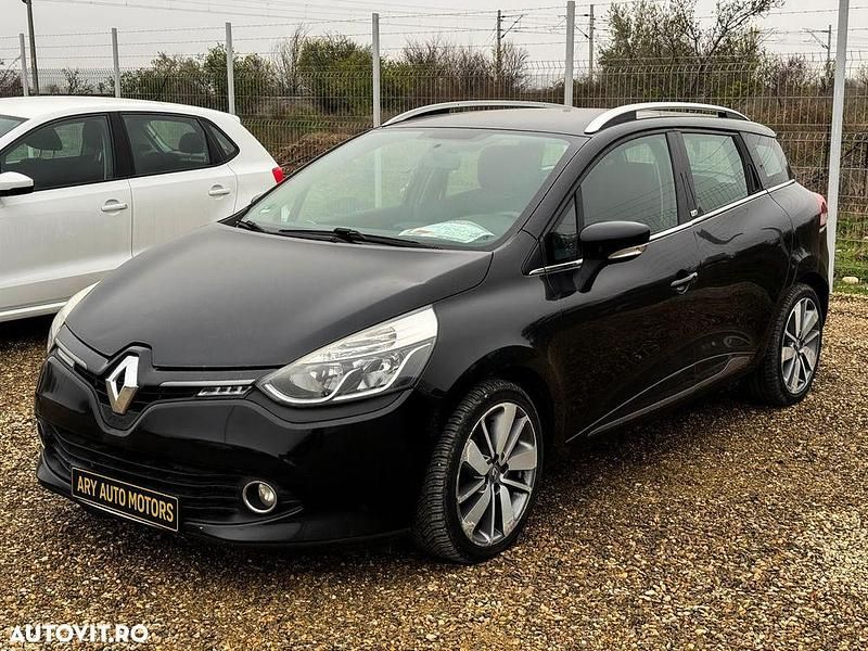 Culoarenegru Utilizat 2014 Renault Clio GrandTour Dynamique Break | 4.400 EUR (Preț OK) - Imagine 1/4