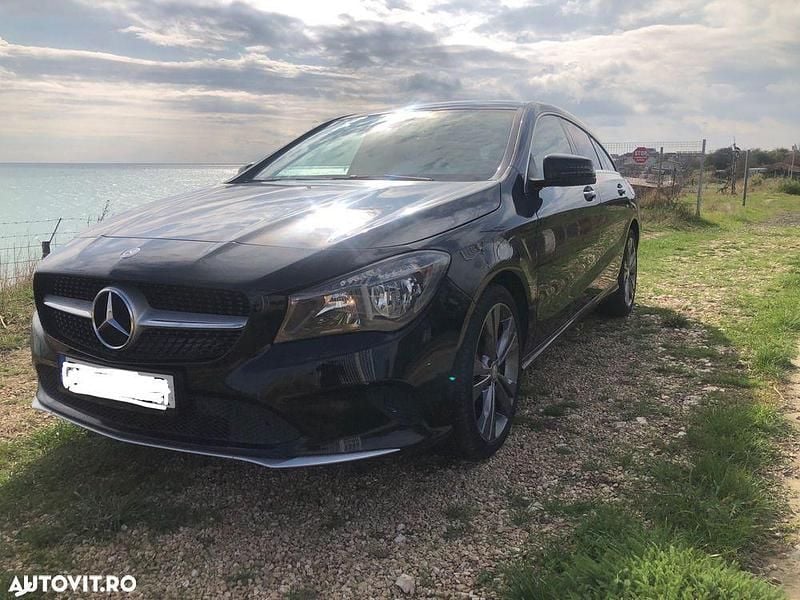 Culoarenegru Utilizat 2016 Mercedes CLA200 Shooting Brake Break | 12.400 EUR (Preț OK) - Imagine 1/4