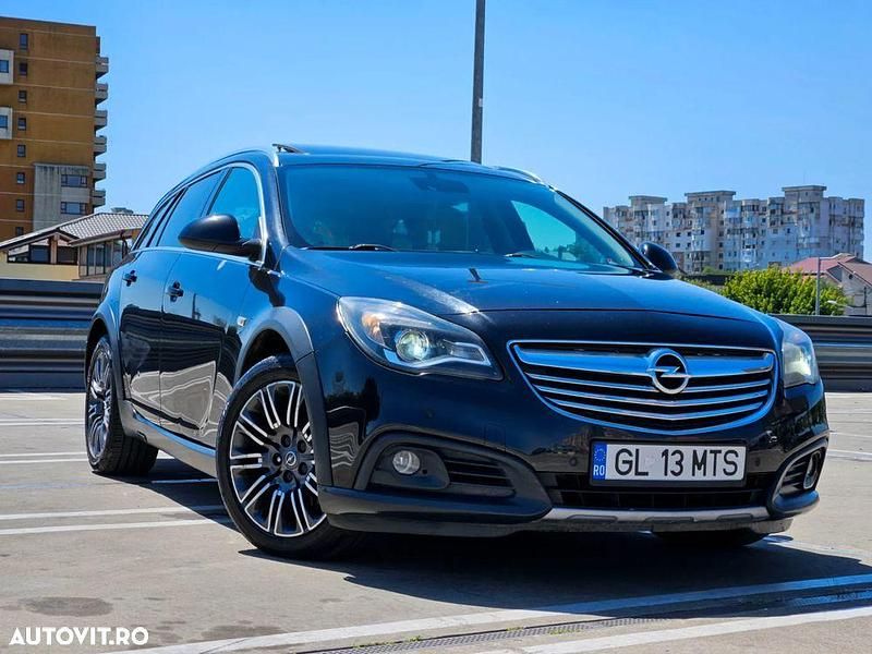 Culoarealte culori Utilizat 2014 Opel Insignia Country Tourer Break | 9.000 EUR - Imagine 1/4