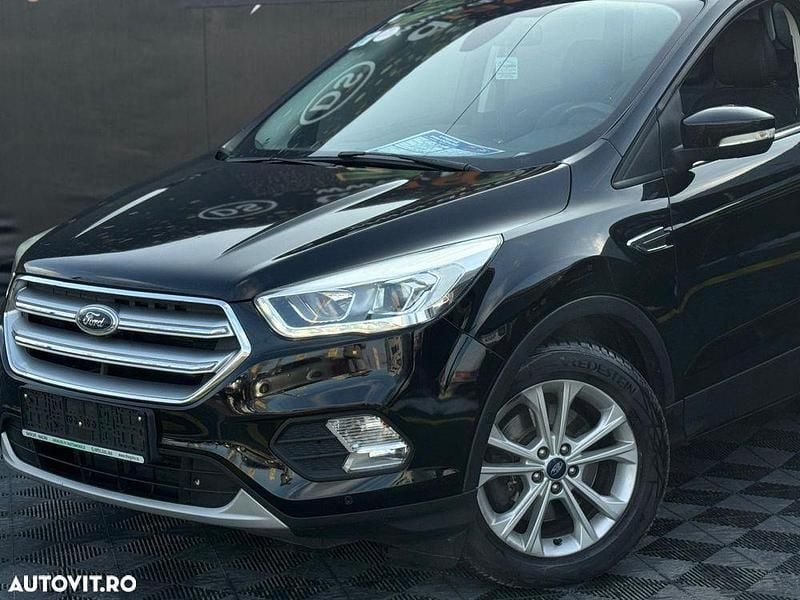 Second-hand Ford Kuga 180 CP (132 kW) 2018 Culoarenegru SUV