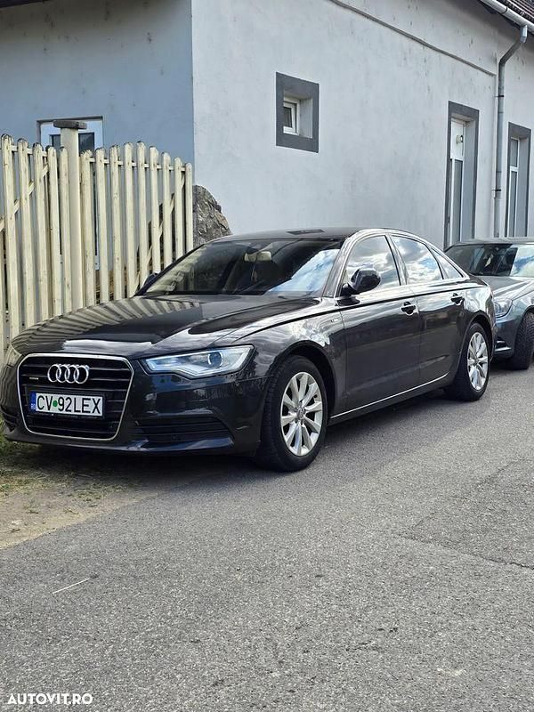 Gri Utilizat 2012 Audi A6 Berlinǎ | 9.299 EUR (Super Preț) - Imagine 1/4