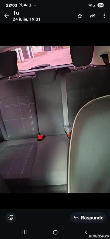 Alb Utilizat 2017 Ford Fiesta Berlinǎ | 7.300 EUR (Preț OK) - Imagine 1/4