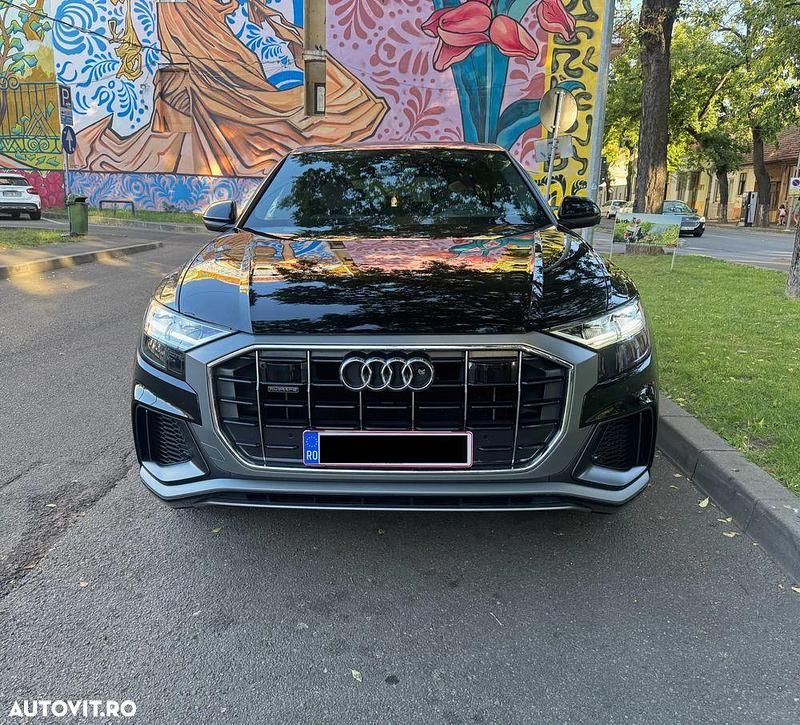 Culoarenegru Utilizat 2021 Audi Q8 S-Line SUV | 61.500 EUR (Super Preț) - Imagine 1/4