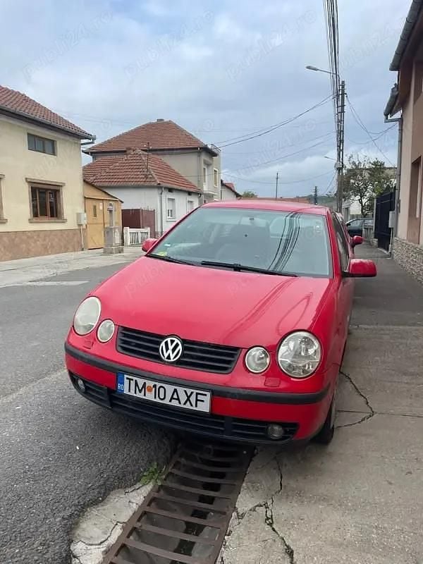 Rosu Utilizat 2002 VW Polo Berlinǎ | 800 EUR (Preț bun) - Imagine 1/4