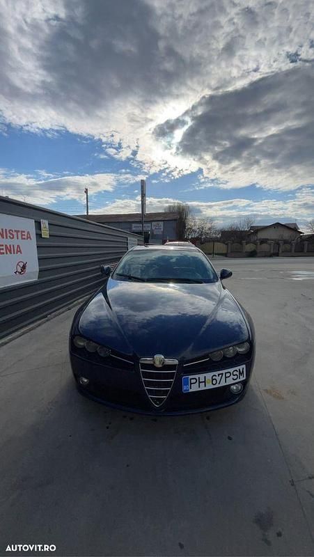 Culoarealbastru Utilizat 2006 Alfa Romeo 159 Berlinǎ | 6.500 EUR - Imagine 1/4