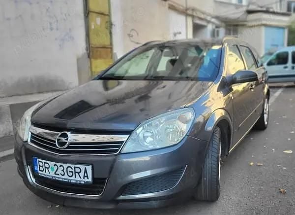 Second-hand Opel Astra 115 CP (84 kW) 2009 Berlinǎ
