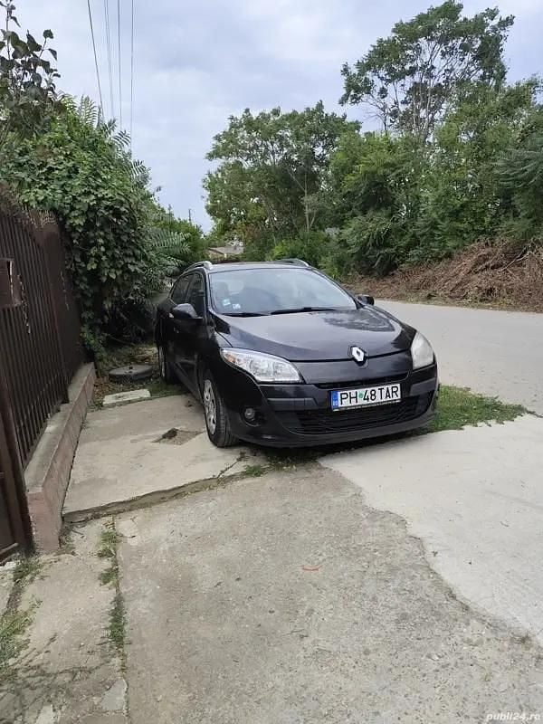 Utilizat 2010 Renault Mégane III Break | 2.600 EUR (Preț OK) - Imagine 1/4