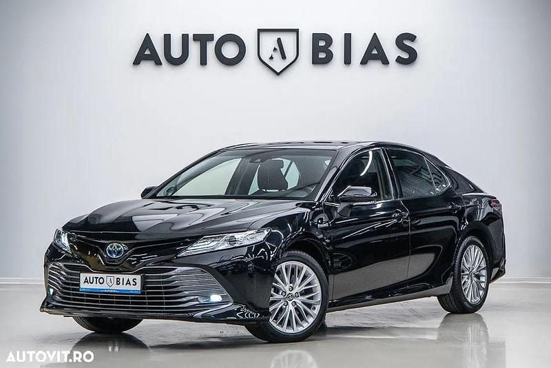 Culoarenegru Utilizat 2019 Toyota Camry Berlinǎ | 23.950 EUR - Imagine 1/4