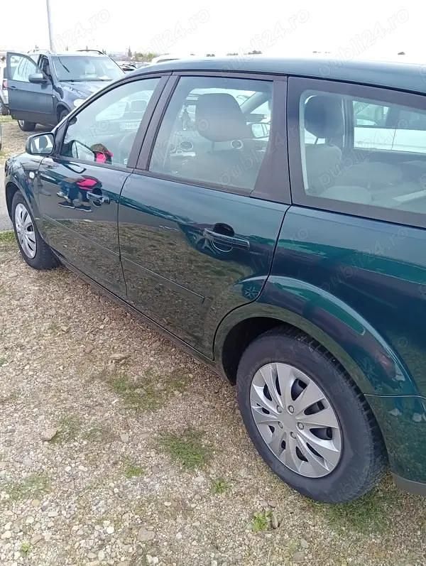 Utilizat 2007 Ford Focus Break | 1.790 EUR (Preț OK) - Imagine 1/4