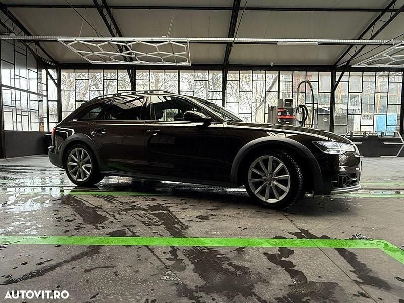 Second-hand Audi A6 Allroad 272 CP (200 kW) 2017 Culoaremaro Break