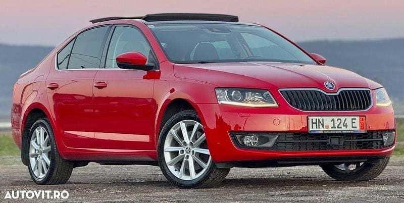 Culoarerosu Utilizat 2016 Skoda Octavia RS Berlinǎ | 11.990 EUR (Preț bun) - Imagine 1/4