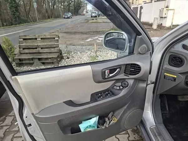 Second-hand Hyundai Santa Fe 120 CP (88 kW) 2006 SUV