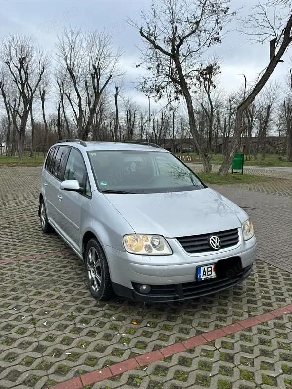 Second-hand VW Touran 140 CP (102 kW) 2006 Gri Monovolum