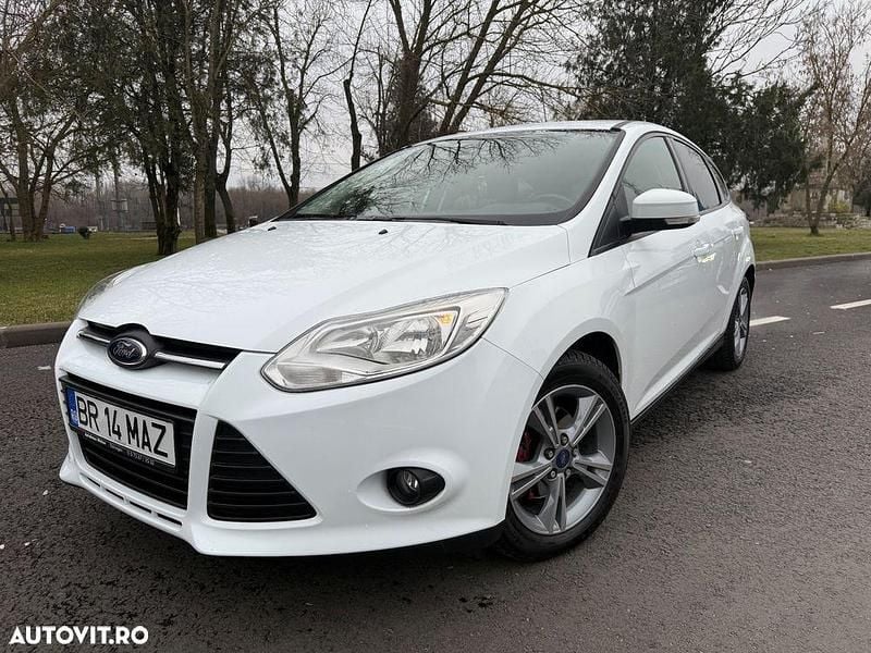 Second-hand Ford Focus SYNC Edition 100 CP (73 kW) 2014 Culoarealb Hatchback