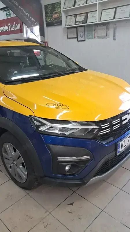 Utilizat 2022 Dacia Sandero Stepway Hatchback | 11.750 EUR (Preț OK) - Imagine 1/4