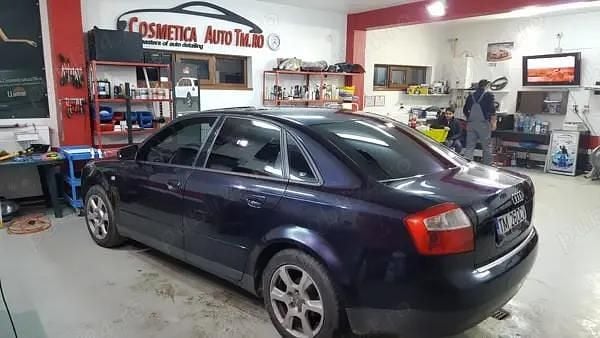 Second-hand Audi A4 96 CP (70 kW) 2003 Berlinǎ