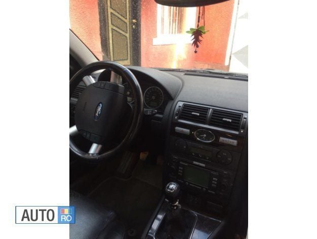 Second-hand Ford Mondeo 120 CP (88 kW) 2006 Negru Break