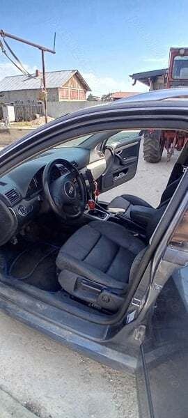 Gri Utilizat 2004 Audi A4 Break | 3.200 EUR (Scump) - Imagine 1/4