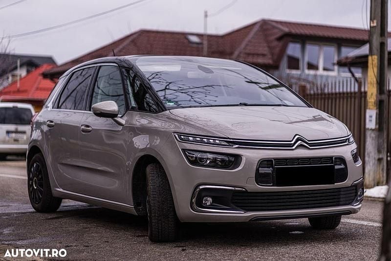 Second-hand Citroën C4 SpaceTourer PureTech 130 CP (95 kW) 2019 Culoareargint Monovolum