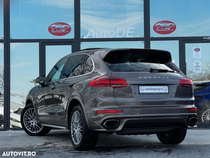 Second-hand Porsche Cayenne 262 CP (192 kW) 2015 Maro SUV