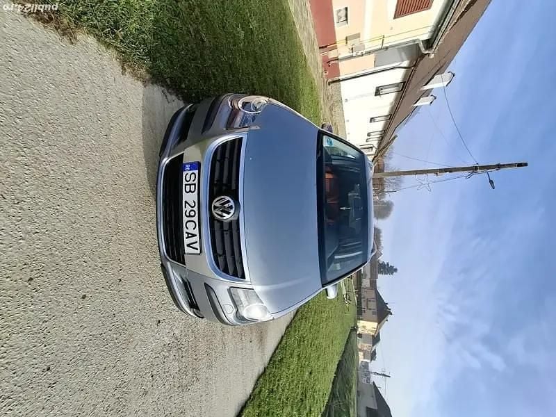 Utilizat 2008 VW Touran Monovolum | 4.500 EUR (Preț OK) - Imagine 1/4
