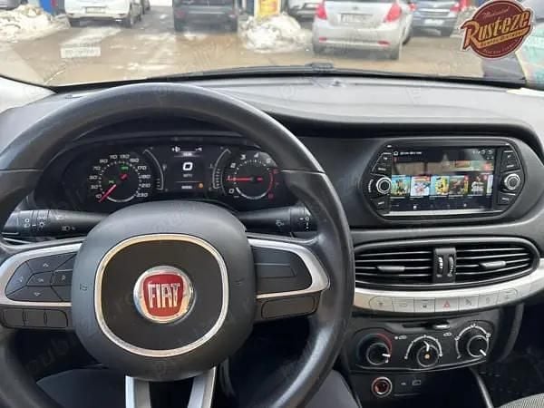 Second-hand Fiat Tipo 98 CP (72 kW) 2019 Alb Berlinǎ