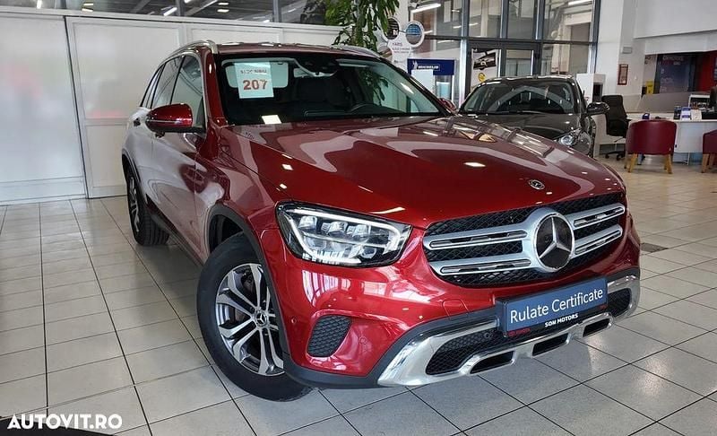 Rosu Utilizat 2020 Mercedes GLC200 SUV | 34.470 EUR (Preț OK) - Imagine 1/4