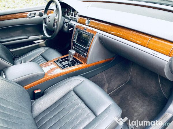 Second-hand VW Phaeton 245 CP (180 kW) 2015 Maro Berlinǎ