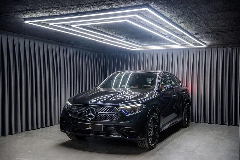 Nouă 2025 Mercedes GLC300 AMG Line Premium Plus Coupe | 88.549 EUR (Preț OK) - Imagine 1/1