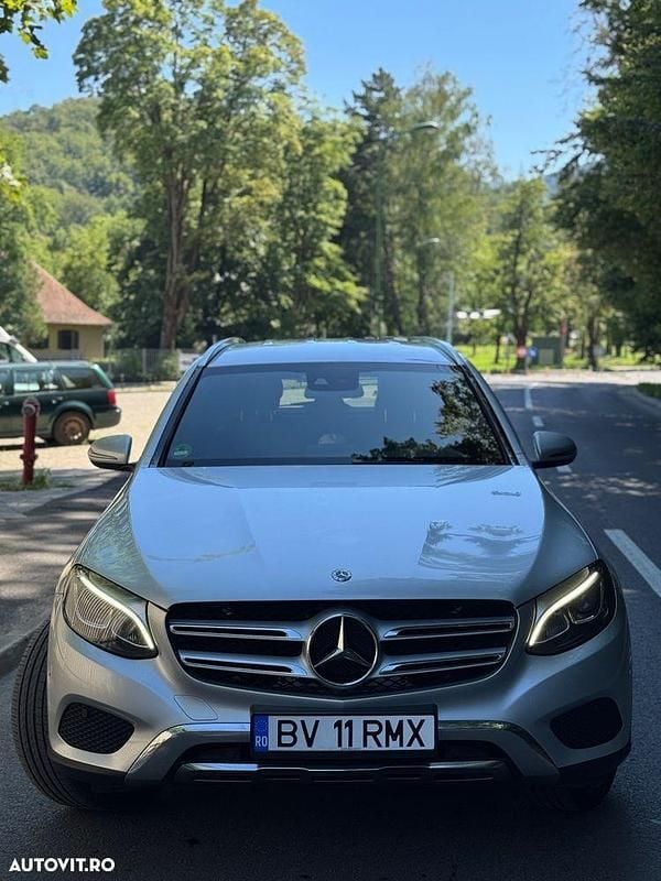 Culoaregri Utilizat 2018 Mercedes GLC250 AMG line SUV | 22.850 EUR (Preț bun) - Imagine 1/4
