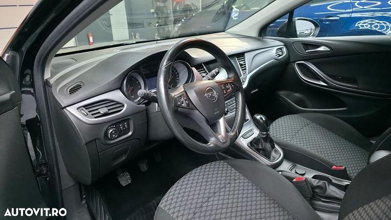 Second-hand Opel Astra Active 105 CP (77 kW) 2016 Culoarenegru Break