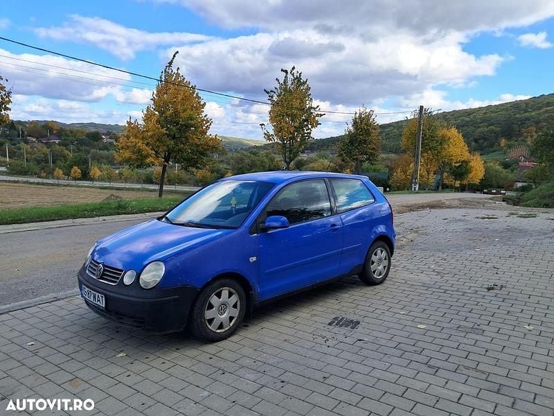 Culoarealbastru Utilizat 2004 VW Polo Sportline Hatchback | 990 EUR - Imagine 1/4