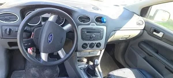 Utilizat 2011 Ford Focus Break | 3.000 EUR (Preț OK) - Imagine 1/4