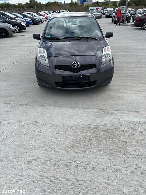 Culoaregri Utilizat 2009 Toyota Yaris Cool Hatchback | 3.250 EUR (Preț OK) - Imagine 1/4
