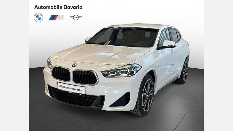Alpine white 3 Second-hand 2022 BMW X2 Shadowline SUV | 29.137 EUR (Preț OK) - Imagine 1/4