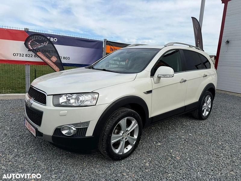 Second-hand Chevrolet Captiva LTZ 184 CP (135 kW) 2012 Culoarealb SUV