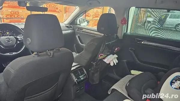 Alb Second-hand 2021 Skoda Superb Break | 24.000 EUR (Preț OK) - Imagine 1/4